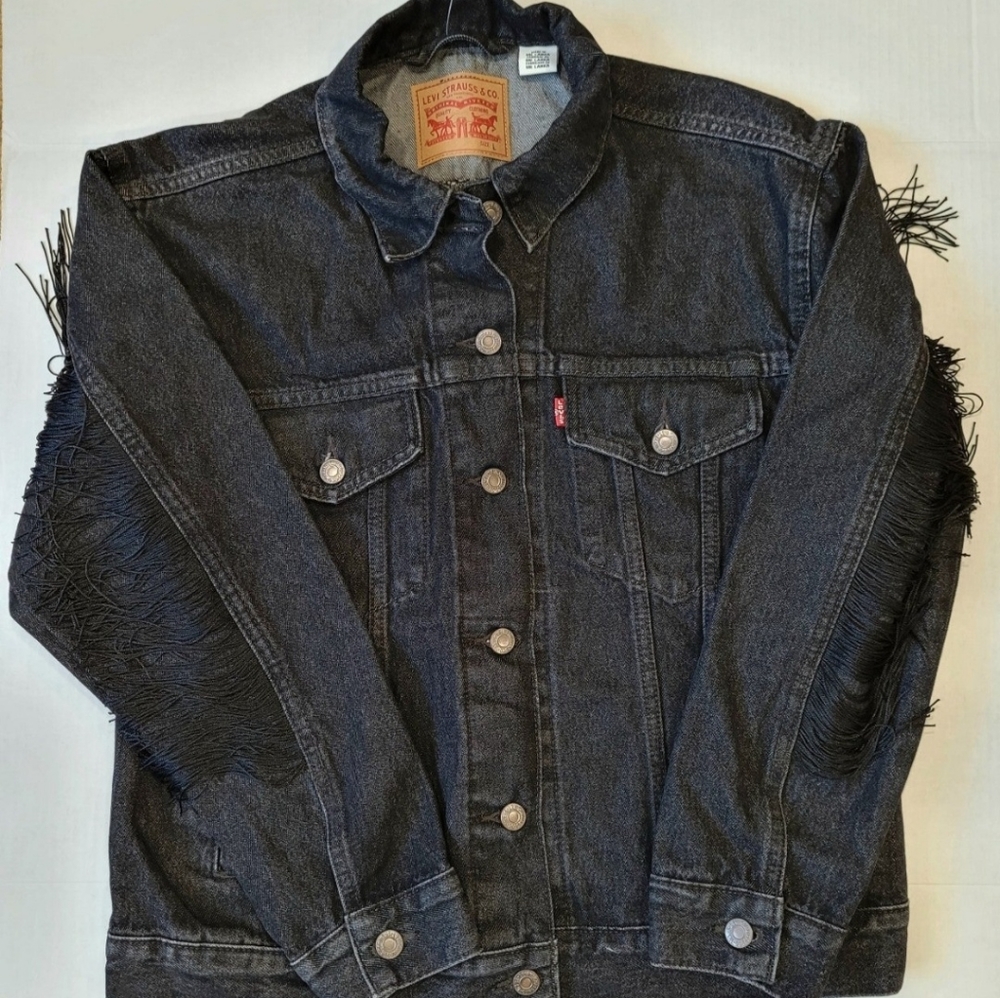 LEVI'S Unisex Jean Jacket | Ex-boyfriend Fringe Trucker Jacket